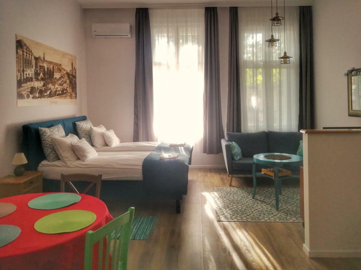 M37 Apartman Debrecen Luaran gambar