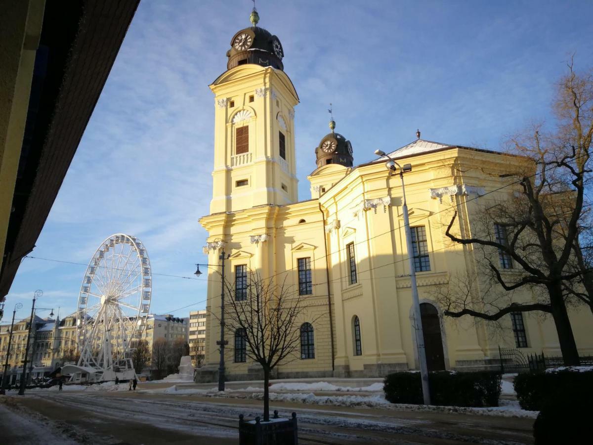 M37 Apartman Debrecen Luaran gambar